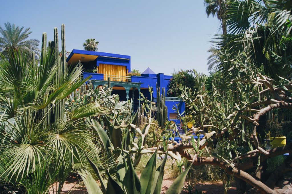 What to Wear and Pack for Morocco and the Sahara: Dress Code, Money, Water and Etiquette